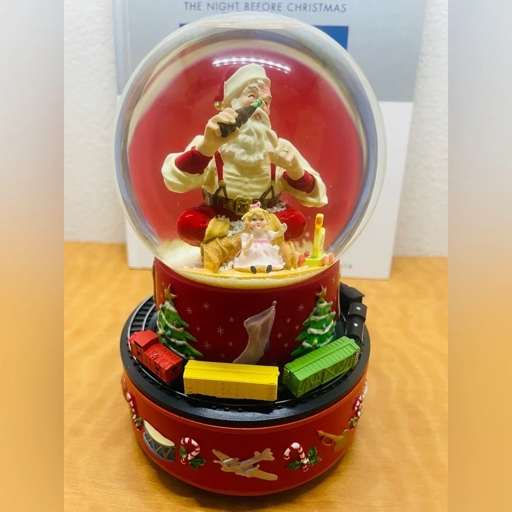 Vintage Christmas Coca Cola Snow Globe